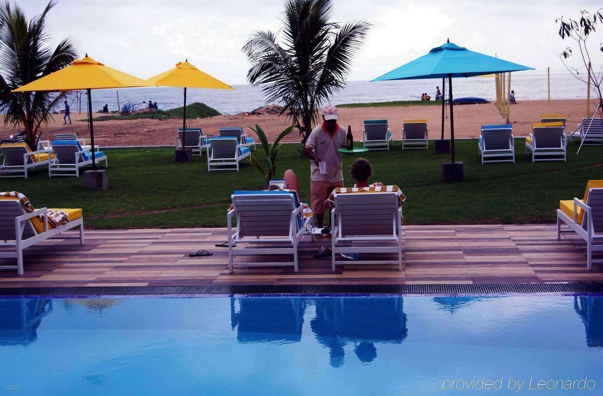 Hotel J Negombo Luaran gambar