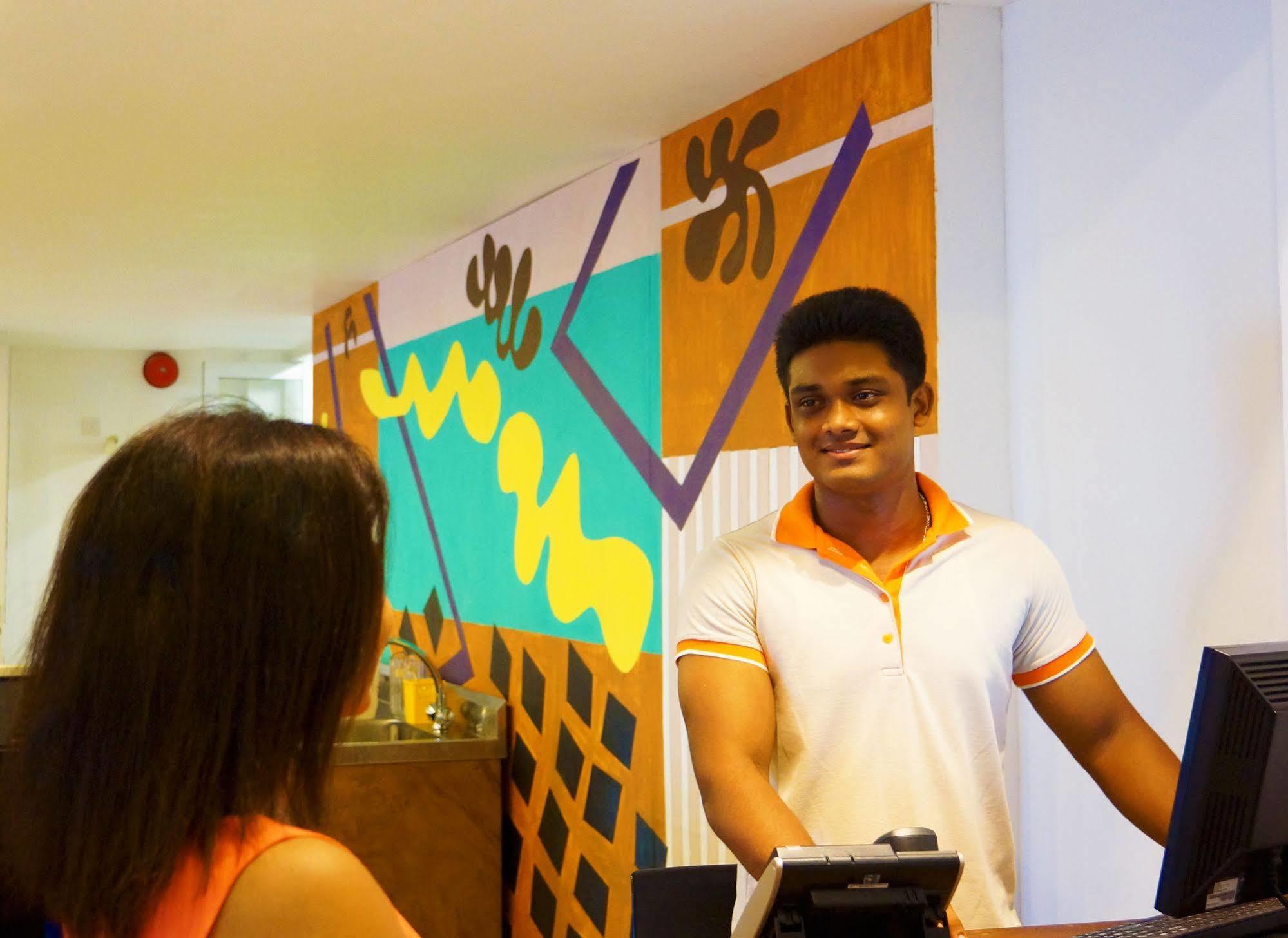 Hotel J Negombo Luaran gambar
