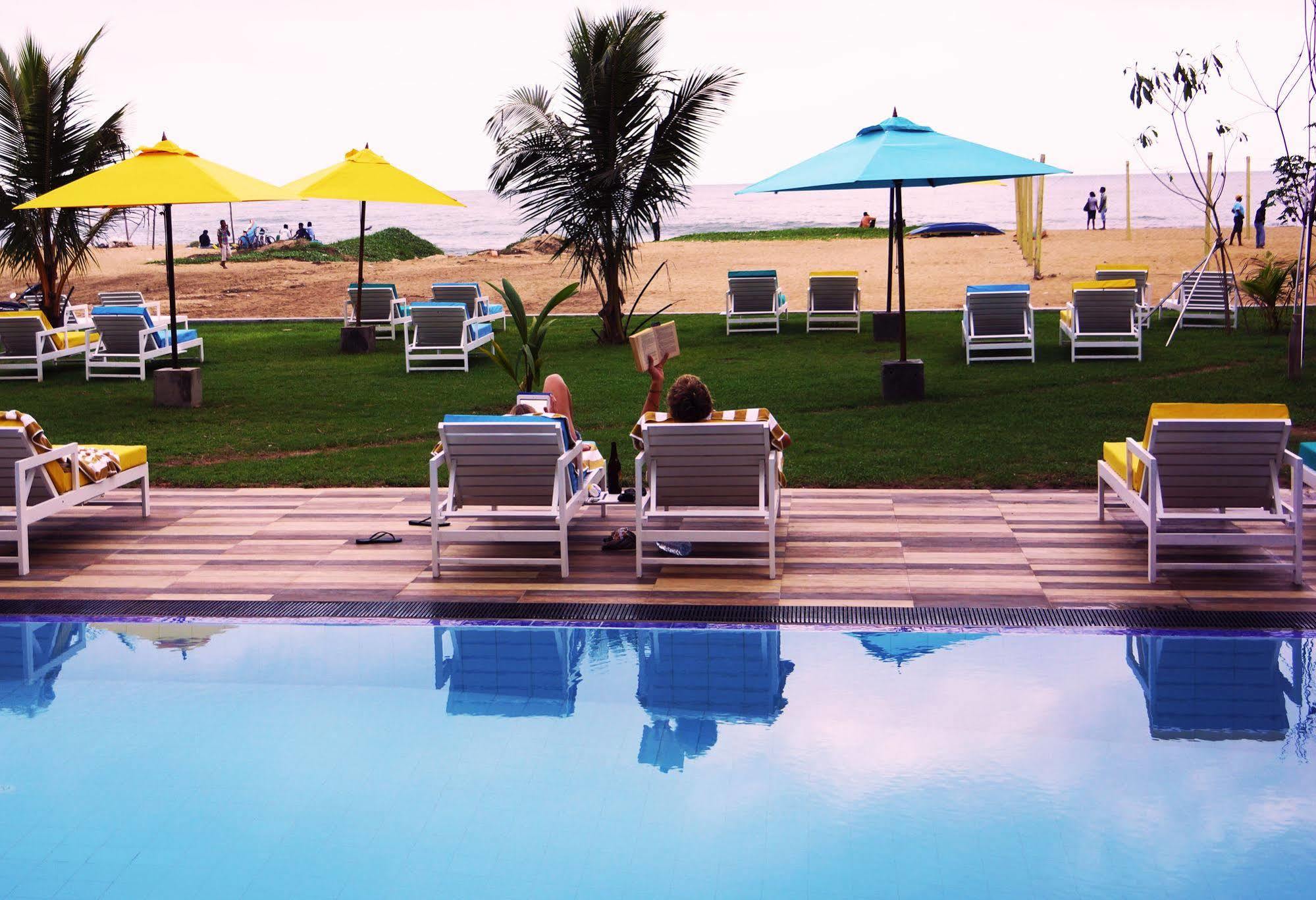 Hotel J Negombo Luaran gambar